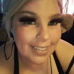 Meet your Posher, Brandie